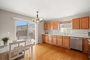 7917 Windsor Dr, Darien, IL 60561 - Photo 9