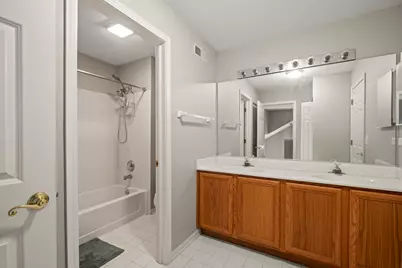 7917 Windsor Drive, Darien, IL 60561 - Photo 17