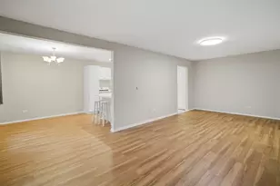 936 E Old Willow Rd, Prospect Heights, IL 60070 - Photo 9