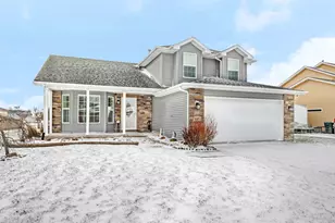 145 S Primrose Dr, Coal City, IL 60416 - Photo 1