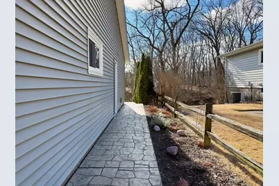 4604 30th Avenue Court, Rock Island, IL 60201 - Photo 5