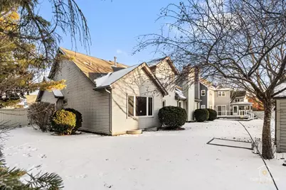 1190 Woodcreek Lane, Hoffman Estates, IL 60169 - Photo 29