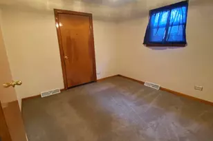 4517 Cracow Ave, Lyons, IL 60534 - Photo 9