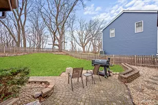 304 Patricia Ln, Bartlett, IL 60103 - Photo 3