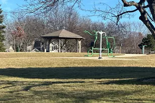 12 Truman Ct, Streamwood, IL 60107 - Photo 29