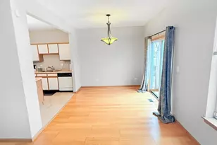 1533 Keystone Ct, Elgin, IL 60120 - Photo 5