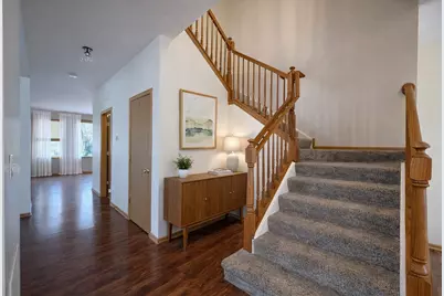 748 Versailles Parkway, Oswego, IL 60543 - Photo 5