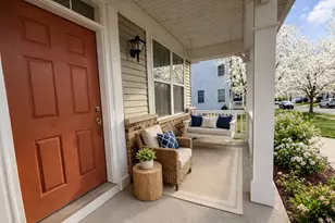 748 Versailles Pkwy, Oswego, IL 60543 - Photo 3