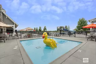 748 Versailles Pkwy, Oswego, IL 60543 - Photo 23