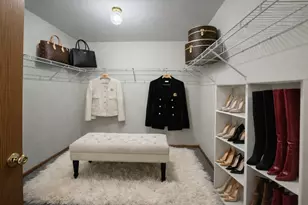 748 Versailles Pkwy, Oswego, IL 60543 - Photo 15