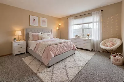 748 Versailles Parkway, Oswego, IL 60543 - Photo 13