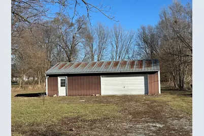 410 N Colfax Street, Crescent City, IL 60928 - Photo 3