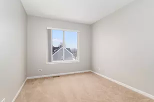 520 Lincoln Station Dr, Oswego, IL 60543 - Photo 13