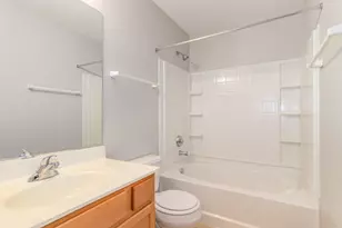 520 Lincoln Station Dr, Oswego, IL 60543 - Photo 19