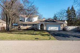 3000 California Ave, Palatine, IL 60067 - Photo 1