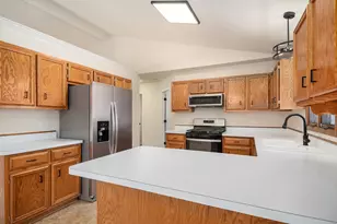 5022 W Herbert Ct, Monee, IL 60449 - Photo 9