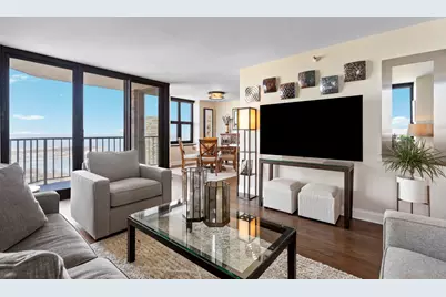 3660 N Lake Shore Drive #4202, Chicago, IL 60613 - Photo 5