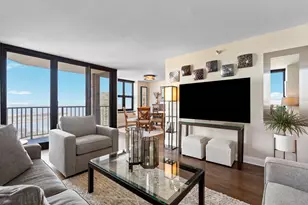 3660 N Lake Shore Dr, Chicago, IL 60613 - Photo 5