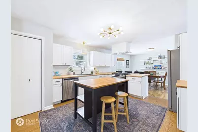 34070 N Lilac Avenue, Grayslake, IL 60030 - Photo 9