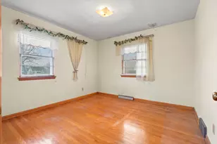 19 Schrum Rd, Calumet City, IL 60409 - Photo 9