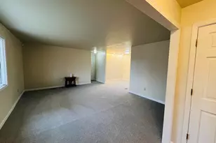 1007 Murphy St, Eldorado, IL 62930 - Photo 13