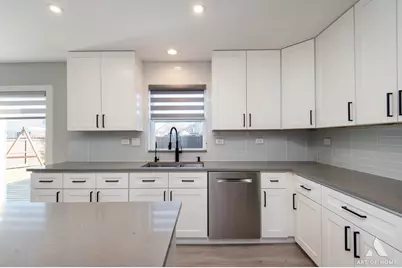 693 Harp Avenue, Volo, IL 60073 - Photo 15