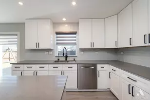 693 Harp Ave, Volo, IL 60073 - Photo 15