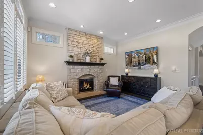 128 S Clay Street, Hinsdale, IL 60521 - Photo 19