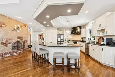 [Address not provided], South Elgin, IL 60177 - Photo 21