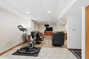 8114 9th St W, Rock Island, IL 61201 - Photo 21