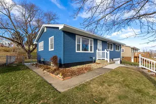 8114 9th St W, Rock Island, IL 61201 - Photo 29