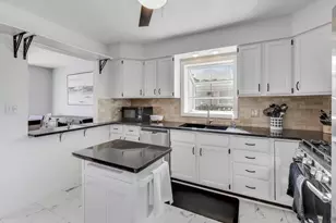 218 N School St, Mount Prospect, IL 60056 - Photo 9