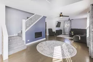 218 N School St, Mount Prospect, IL 60056 - Photo 3