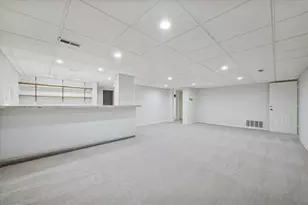 23 Deer Path Trail, Burr Ridge, IL 60527 - Photo 25