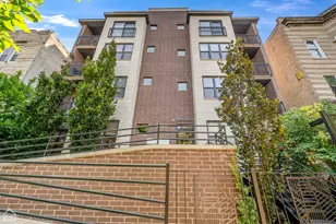 4235 S Calumet Ave, Chicago, IL 60653 - Photo 3