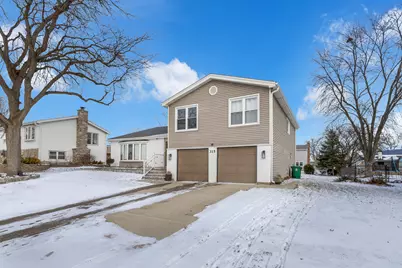 315 Norton Lane, Bloomingdale, IL 60108 - Photo 1