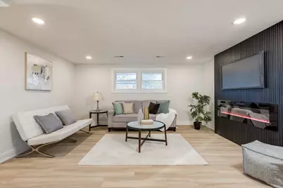 9132 Lincolnwood Drive, Evanston, IL 60203 - Photo 15