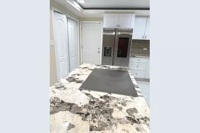 17312 Valley View Drive, Tinley Park, IL 60477 - Photo 7