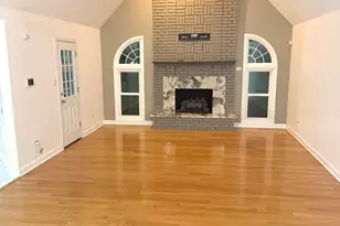 17312 Valley View Dr, Tinley Park, IL 60477 - Photo 3