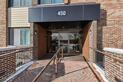 450 Raintree Court #3P, Glen Ellyn, IL 60137 - Photo 3