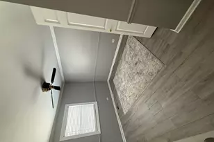 923 Jeffery Ct, Schaumburg, IL 60193 - Photo 17