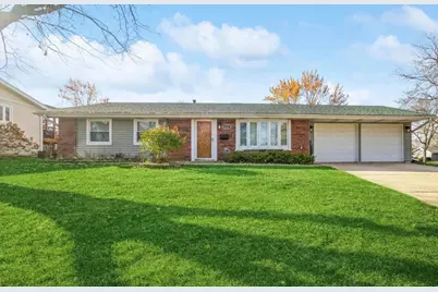 923 Jeffery Court, Schaumburg, IL 60193 - Photo 1