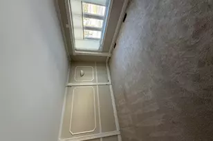 923 Jeffery Ct, Schaumburg, IL 60193 - Photo 7