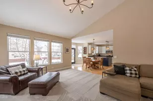 [Address not provided], North Aurora, IL 60542 - Photo 13