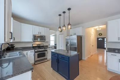 [Address not provided], North Aurora, IL 60542 - Photo 11