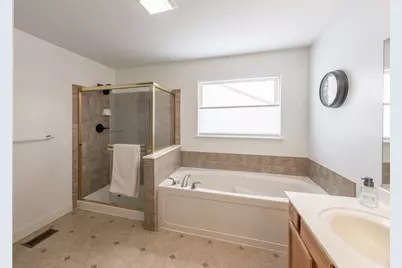 [Address not provided], North Aurora, IL 60542 - Photo 19