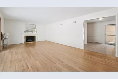 3018 Indianwood Road, Wilmette, IL 60091 - Photo 7