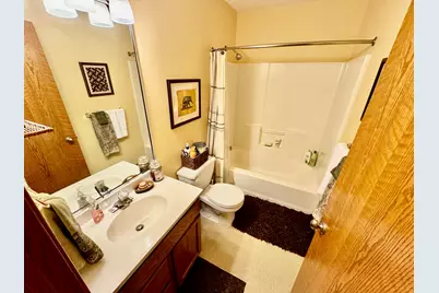 1177 Golf Court, Dekalb, IL 60115 - Photo 19