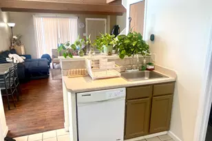 530 Meadow Green Ln, Round Lake Beach, IL 60073 - Photo 9