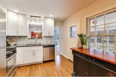 421 Berry Drive, Naperville, IL 60540 - Photo 5